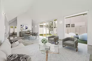 229 W 25th St, Houston, TX 77008 - Photo 2