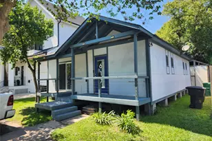 617 E 12th 1/2 St, Houston, TX 77008 - Photo 1