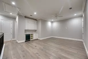 1913 Revere St, Houston, TX 77019 - Photo 12