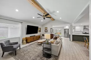 1919 Ashford Hollow Ln, Houston, TX 77077 - Photo 2