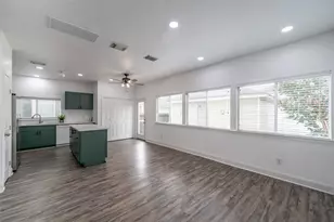 1665 Nichole Woods Dr, Houston, TX 77047 - Photo 16