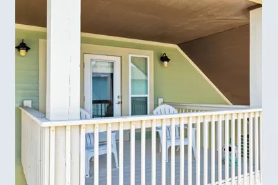 1967 Avenue J, Crystal Beach, TX 77650 - Photo 6