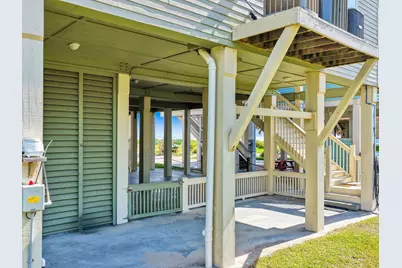 1967 Avenue J, Crystal Beach, TX 77650 - Photo 4