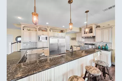 1967 Avenue J, Crystal Beach, TX 77650 - Photo 18