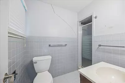 8419 Bluegate Court, Houston, TX 77025 - Photo 8