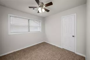 10206 Alta Loma Way, Houston, TX 77075 - Photo 8