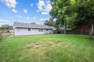 10206 Alta Loma Way, Houston, TX 77075 - Photo 12