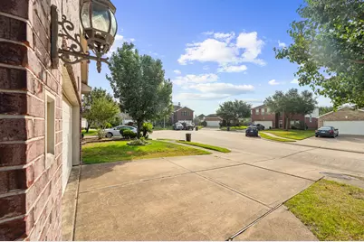 10003 Lynette Falls Drive, Houston, TX 77095 - Photo 6