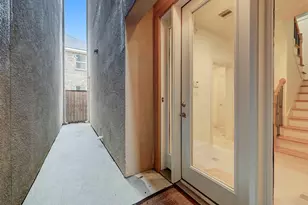 1805 Arbor St, Houston, TX 77004 - Photo 4