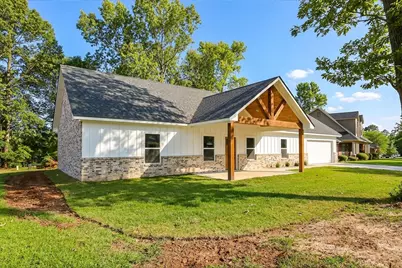 910 Dogwood Ridge Drive, Diboll, TX 75941 - Photo 4