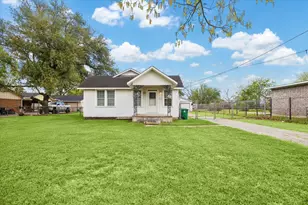 414 Rosamond St, Houston, TX 77076 - Photo 2