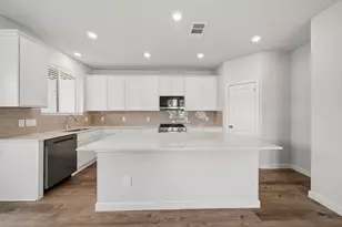 2975 Pk Hl Ln, Stafford, TX 77477 - Photo 4