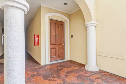 7134 S Mapleridge Street S #2E, Houston, TX 77081 - Photo 6