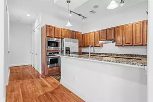7134 S Mapleridge Street S, Houston, TX 77081 - Photo 8