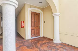 7134 S Mapleridge Street S, Houston, TX 77081 - Photo 6