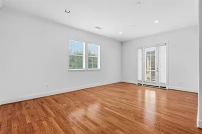 7134 S Mapleridge Street S #2E, Houston, TX 77081 - Photo 18