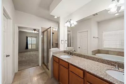 9030 Lakes At 610 Drive, Houston, TX 77054 - Photo 20