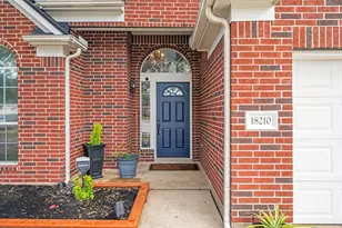 18210 Juniper Creek Ln, Cypress, TX 77429 - Photo 2