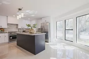 5614 Indian Cir, Houston, TX 77056 - Photo 10