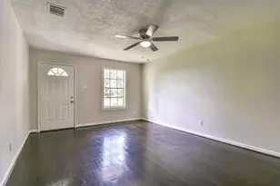 704 Grafton St, La Marque, TX 77568 - Photo 6