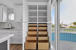 13649 Pirates Beach Blvd, Galveston, TX 77554 - Photo 6