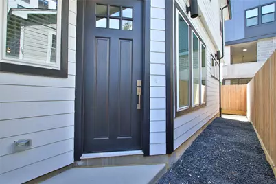 912B W 21st Street, Houston, TX 77008 - Photo 2