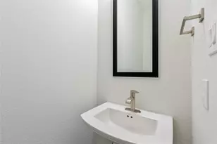 912B W 21st St, Houston, TX 77008 - Photo 30