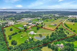 12411 Maggie Ln, Willis, TX 77318 - Photo 4