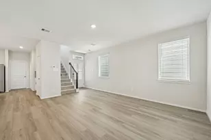 704 Sand Dollar Dr, Kemah, TX 77565 - Photo 4