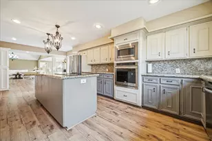 115 Bamaku Bend, Galveston, TX 77554 - Photo 18