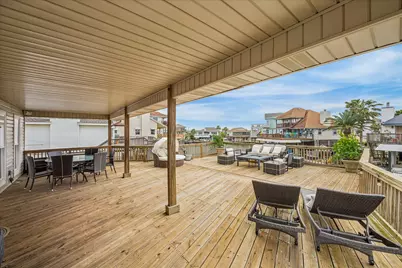 115 Bamaku Bend, Galveston, TX 77554 - Photo 32