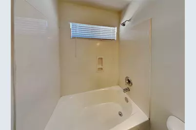 9514 Chapelstone Court, Houston, TX 77044 - Photo 16