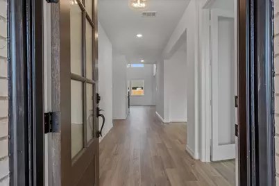 14819 Mission Avenue, Mont Belvieu, TX 77523 - Photo 6