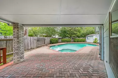 223 W New Meadows Drive, Sugar Land, TX 77479 - Photo 28