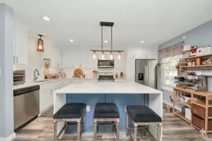 3224 Timmons Ln, Houston, TX 77027 - Photo 1