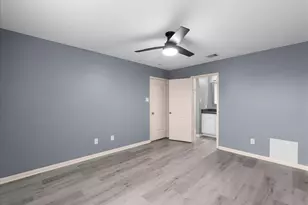 5727 Treasure Cove Rd, Cove, TX 77523 - Photo 10