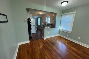 510 Hicks St, Tomball, TX 77375 - Photo 6