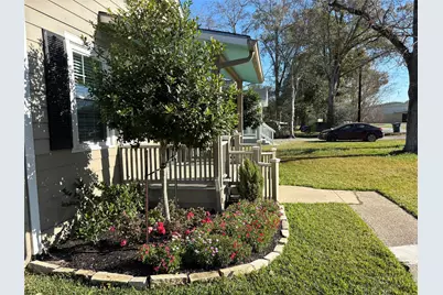 510 Hicks Street, Tomball, TX 77375 - Photo 2