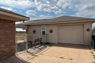 566 Schmidt Rd, Sealy, TX 77474 - Photo 4