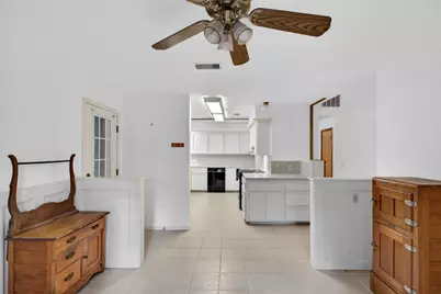 107 Greenbriar Drive, Conroe, TX 77356 - Photo 18