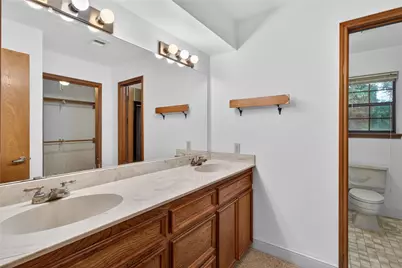 107 Greenbriar Drive, Conroe, TX 77356 - Photo 32