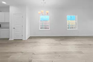 13203 Hayden Peak Dr, Iowa Colony, TX 77583 - Photo 12