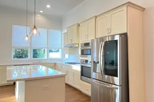 2230 Lou Ellen Ln, Houston, TX 77018 - Photo 14