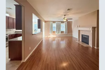 801 Walnut Pointe, League City, TX 77573 - Photo 6