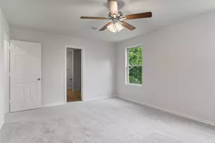 306 N Orange, Sweeny, TX 77480 - Photo 18