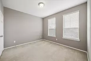 8612 Cedardale Park Dr, Houston, TX 77063 - Photo 10