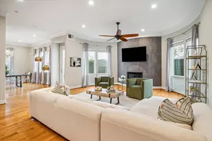 1502 Whispering Pines Dr, Houston, TX 77055 - Photo 18