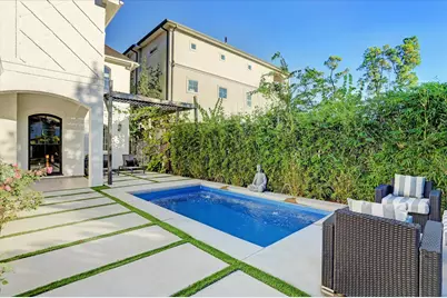 1502 Whispering Pines Drive, Houston, TX 77055 - Photo 2