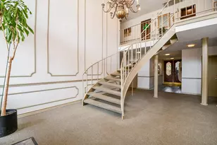 2824 Briarhurst Dr, Houston, TX 77057 - Photo 2
