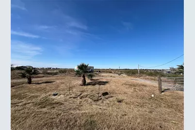 704 18th Street, San Leon, TX 77539 - Photo 2